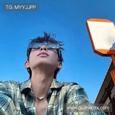 杜严谦